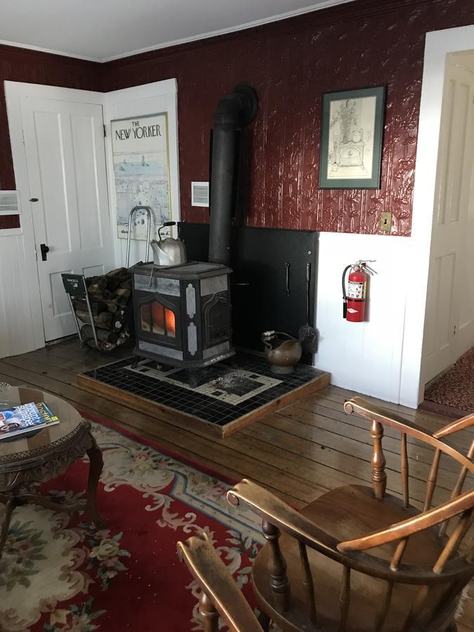 Maple Hill Farm Bed & Breakfast Нью-Лондон Екстер'єр фото